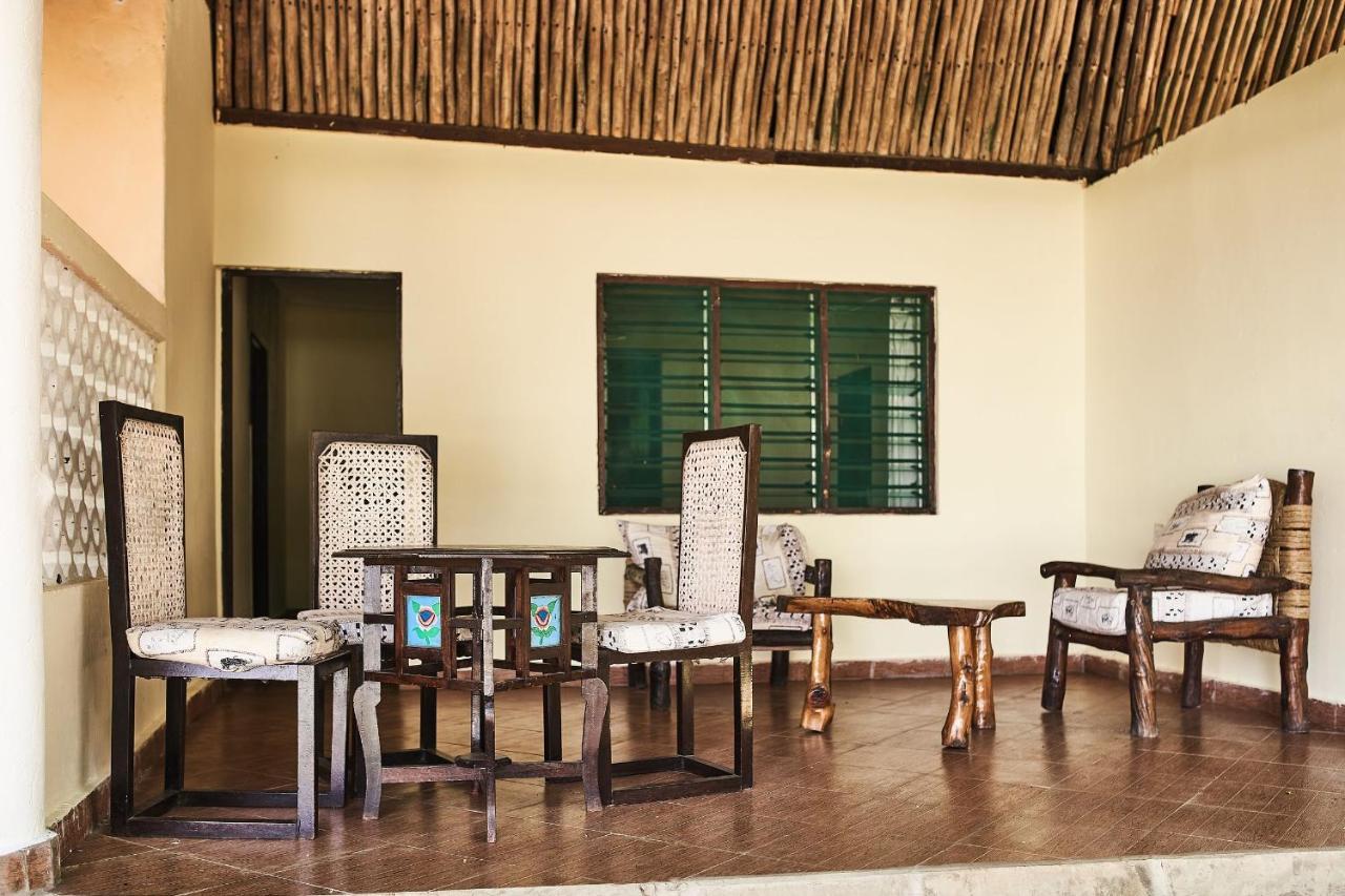 Coral Beach Resort Diani Beach Eksteriør bilde